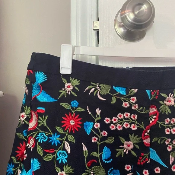 Medium embroidered shorts birds floral zipper - Picture 6 of 14